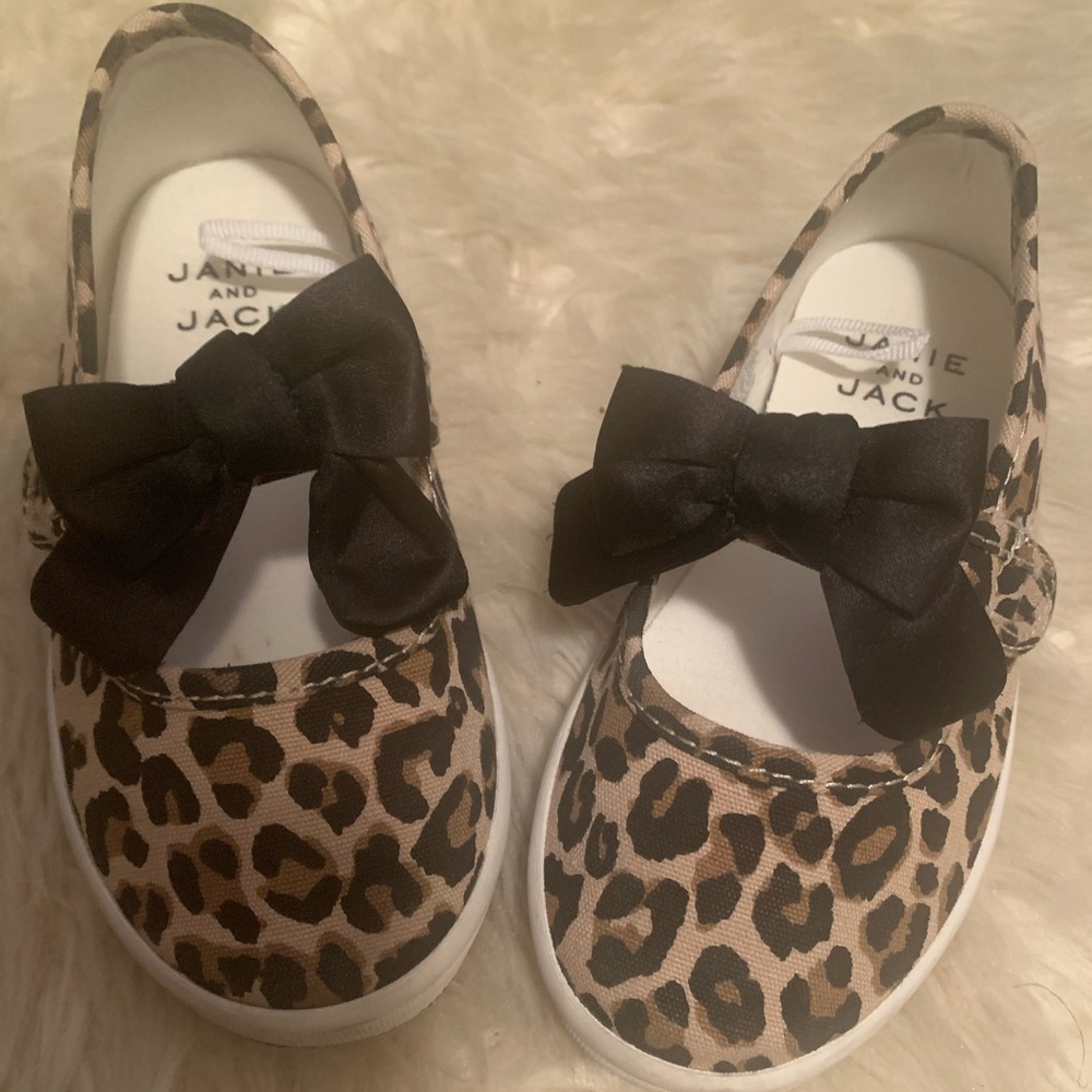 COPY - Toddler Girls Leopard Print Slipper Show with Black Bow Size 9